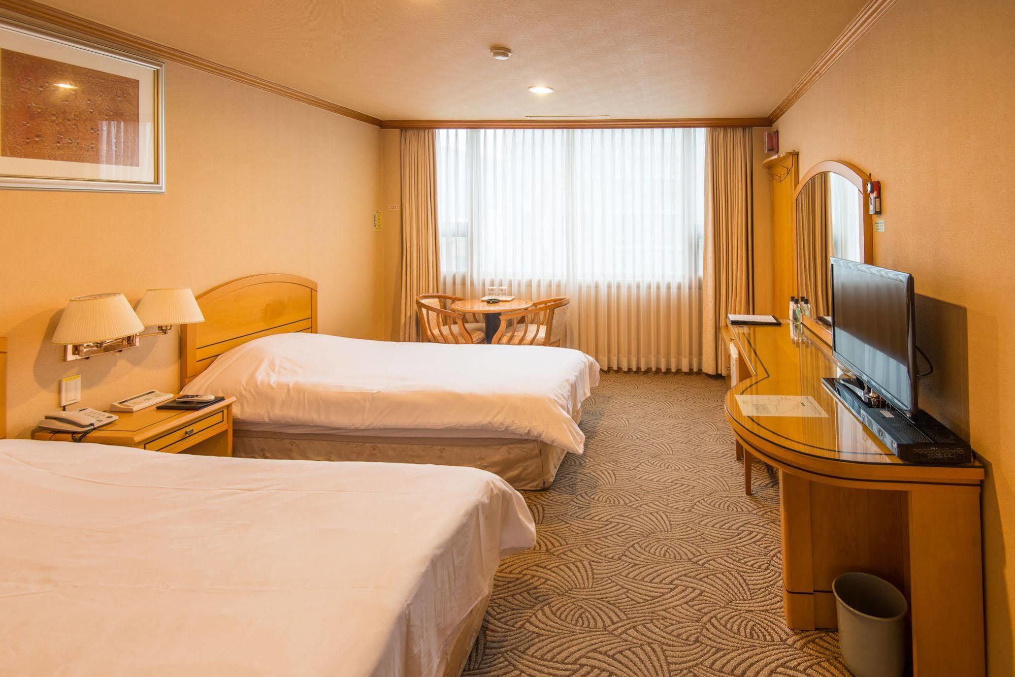 Hawaii Hotel Jeju Eksteriør billede